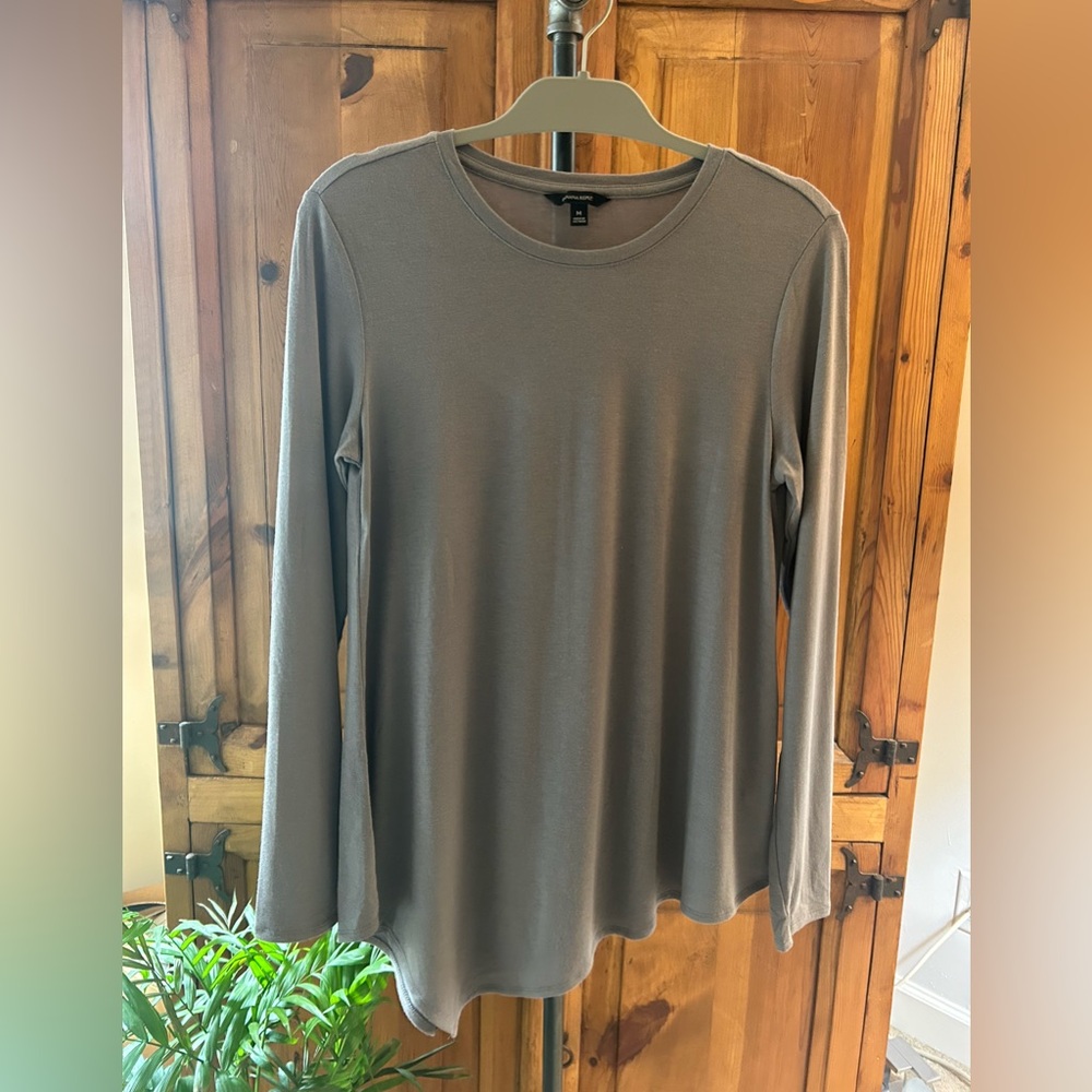 Banana Asymmetrical Gray Top